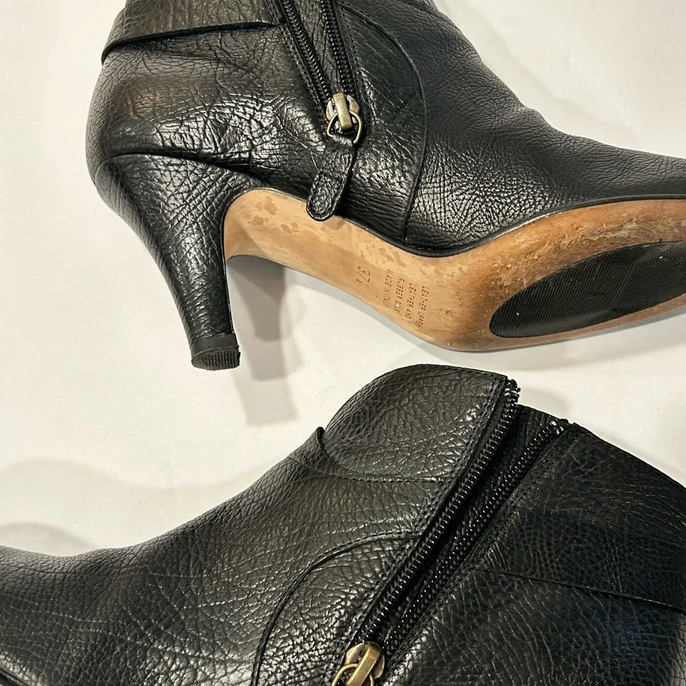 Anyi Lu Black Leather Ankle Booties Dressy Heeled 37.5 Made in Italy‎